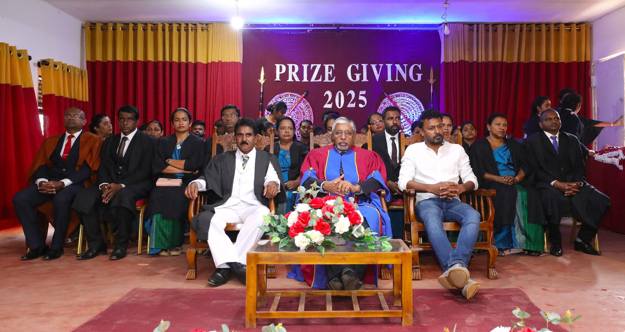 කරගස්කඩ මධ්‍ය මහා විද්‍යාලයේ වාර්ෂික ත්‍යාග ප්‍රදානෝත්සවය 