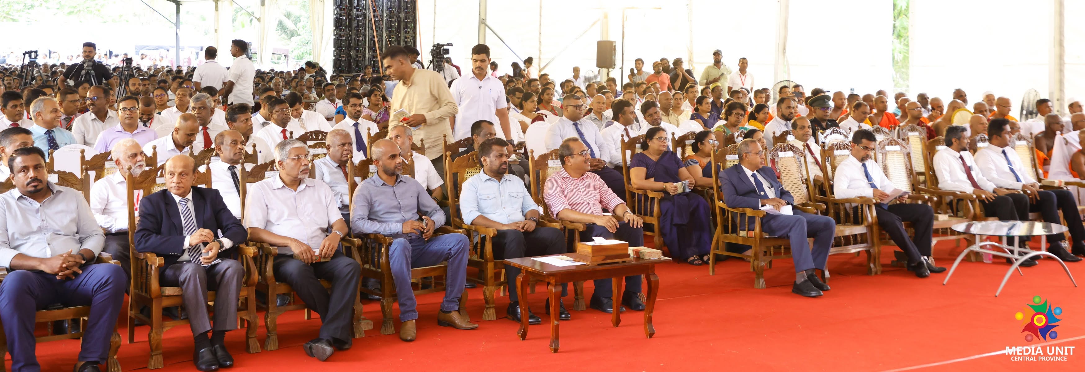 මධ්‍යම අධිවේගී මාර්ගයේ රඹුක්කන සිට ගලගෙදර දක්වා කොටසේ ඉදිකිරීම්  ආරම්භ කෙරේ