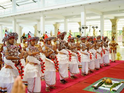 පාතදුම්බර මහා විද්‍යාලයේ සිසු දරු දැරියන්ගේ හිසවෙස් තැබීමේ සහ ශිර්ෂාභරණ පැළදීමේ ‘නර්තනාභිෂේක කල එළි මංගල්‍යය' 