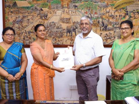 මාතලේ කලාප අධ්‍යාපන කාර්යාලයට නව අධ්‍යක්ෂවරියක් පත් කෙරේ